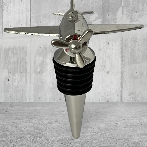 Airplane Wine Stopper - Preserve Freshness in Style - Unique Metal Bottle Sealer - Picture 2 of 5